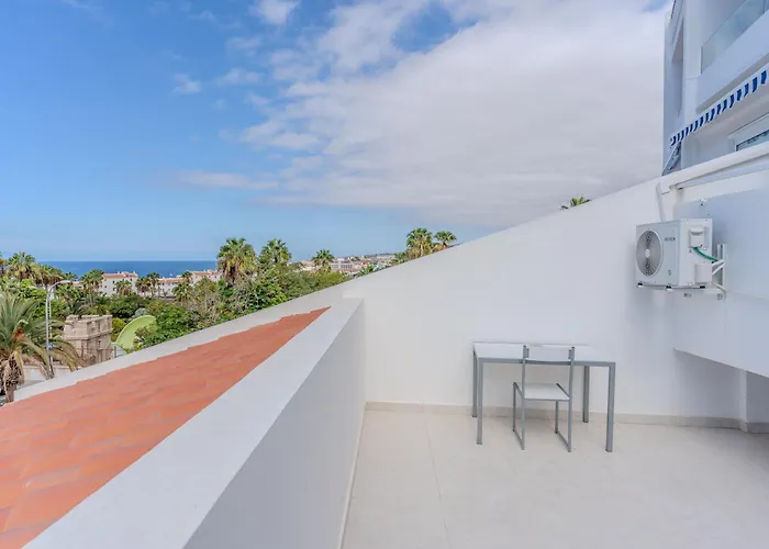 Malibu Park With Ocean Views & Heated Pool *