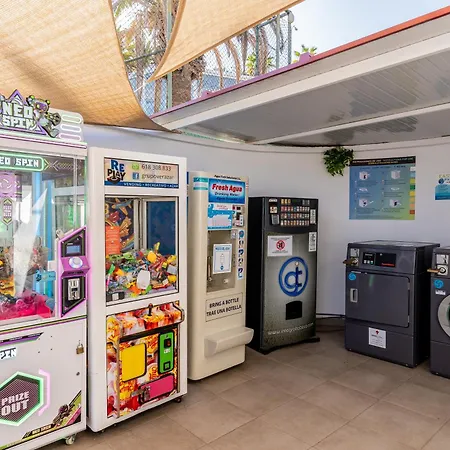 Malibu Park With Ocean Views & Heated Pool אדחה